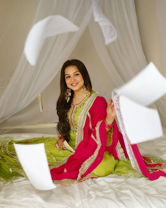 Chic Reverie The Luxe Lounge Experience