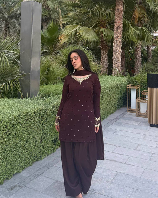 Brown Elegance A Stately Presence Outdoors